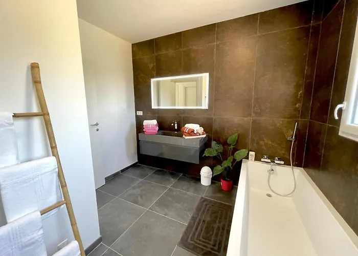 I Cresti Calme Confort Emplacement Ideal Et Tres Belle Vue Ajaccio (Corsica)